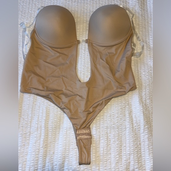 NEW Plunge Backless Bra Bodysuit - Picture 4 of 12